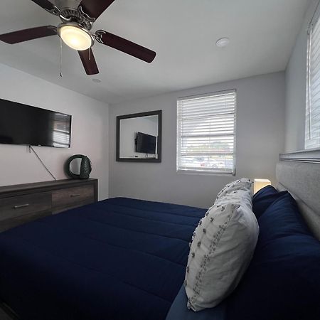 Charming Two Bedroom Apartment. ไมอามี ภายนอก รูปภาพ
